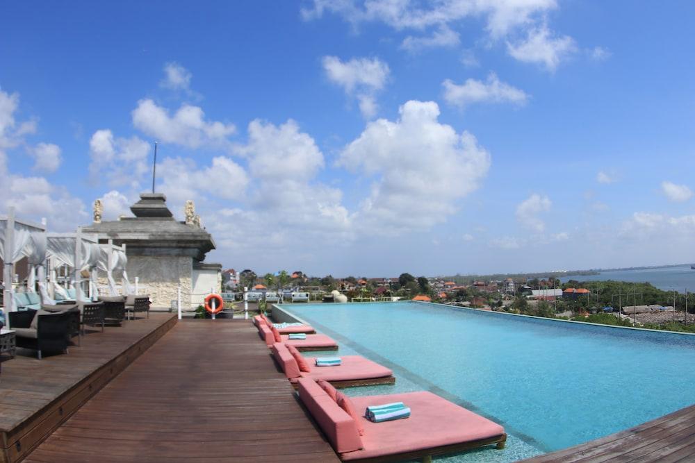 The Crystal Luxury Bay Resort Nusa Dua Nusa Dua  Exterior photo